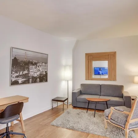 Apartment For Work In Center