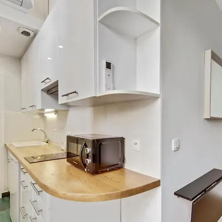 For Work In Center Apartment