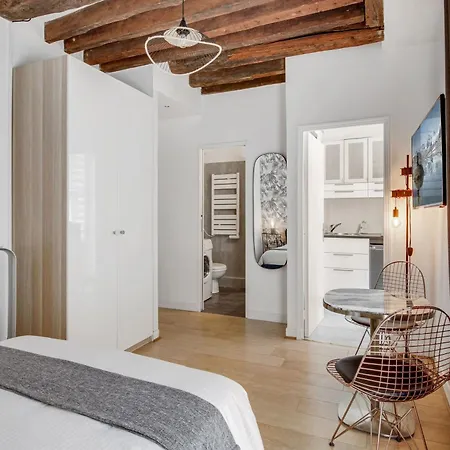 Apartment For Work In Center *