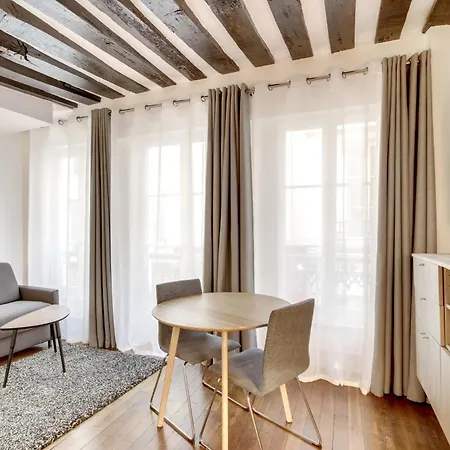 For Work In Center Apartment Paris