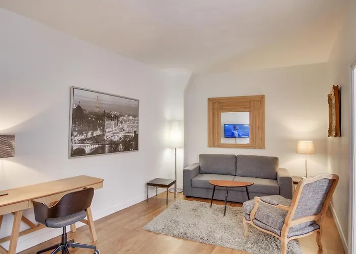 Apartment For Work In Center